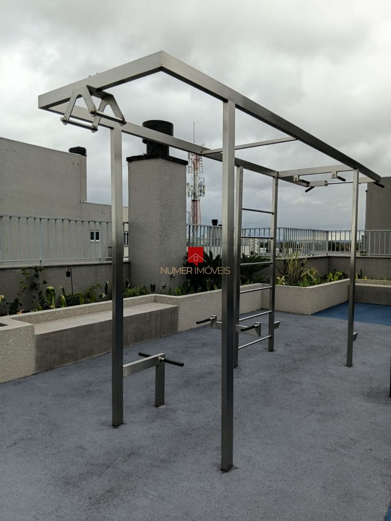 APARTAMENTO COM SACADA E CHURRASQUEIRA