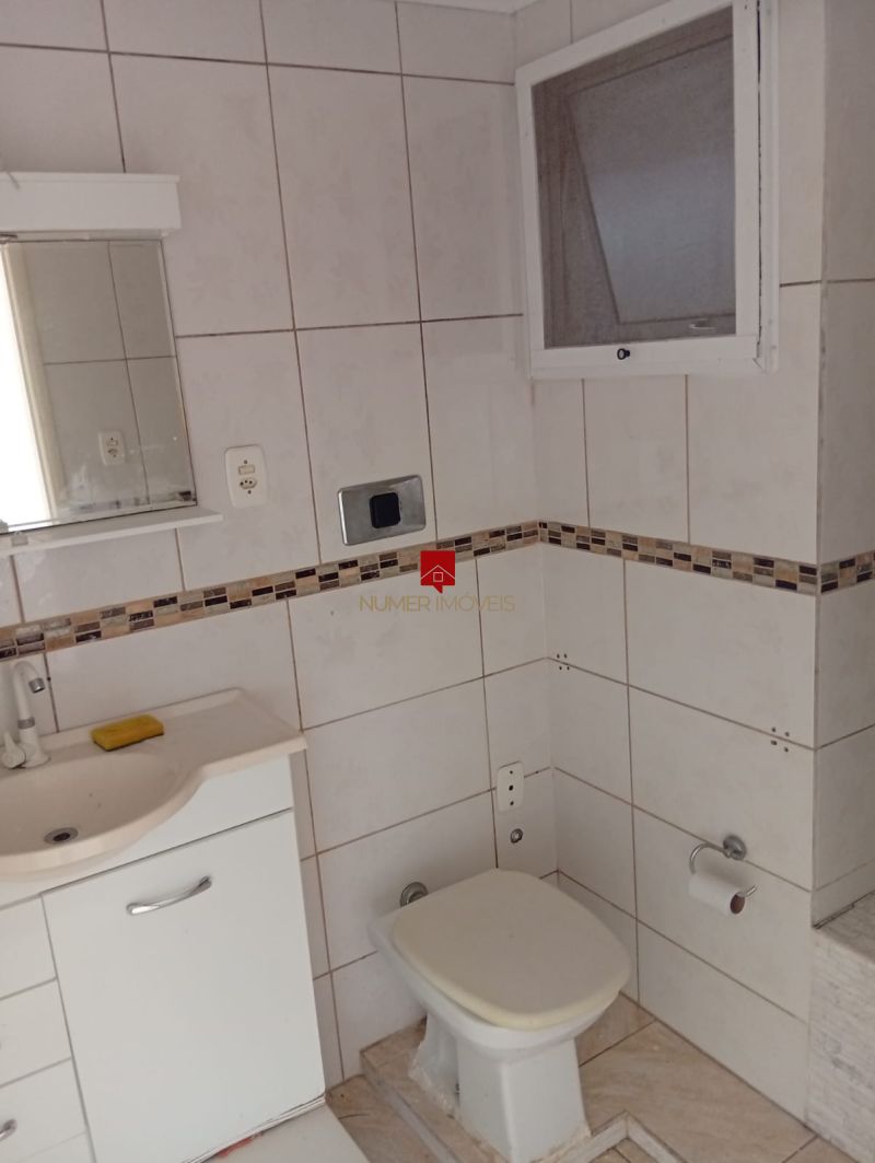 APARTAMENTO COM GARAGEM NA COHABDUQUE