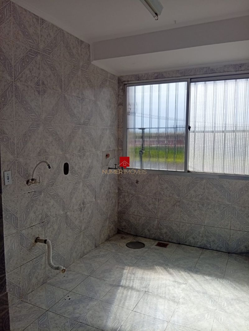 APARTAMENTO COM GARAGEM NA COHABDUQUE