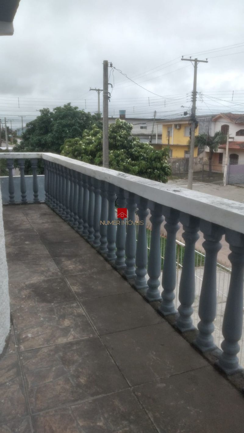 ALUGO SOBRADO NAS TRÊSVENDAS 