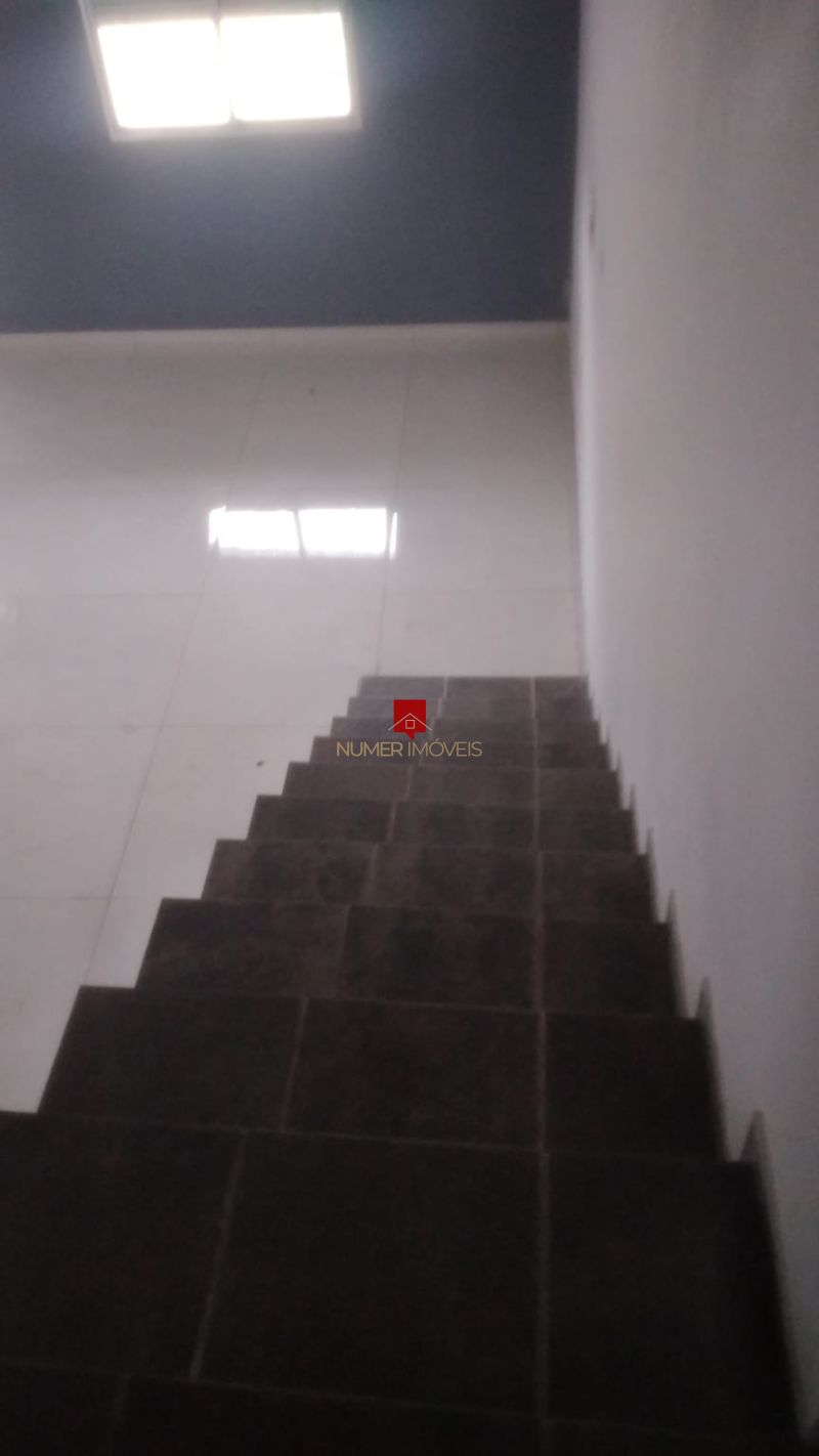 ALUGO SOBRADO NAS TRÊSVENDAS 
