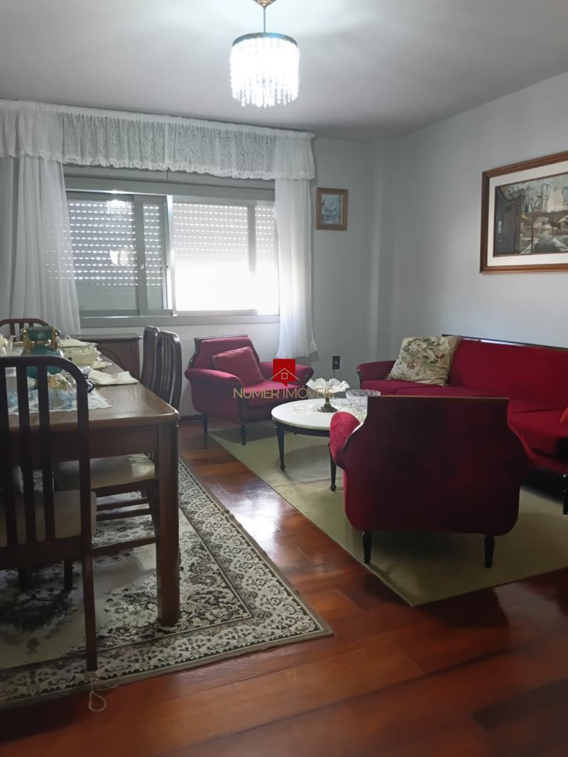 APARTAMENTO MOBILIADO COM GARAGEM COBERTA