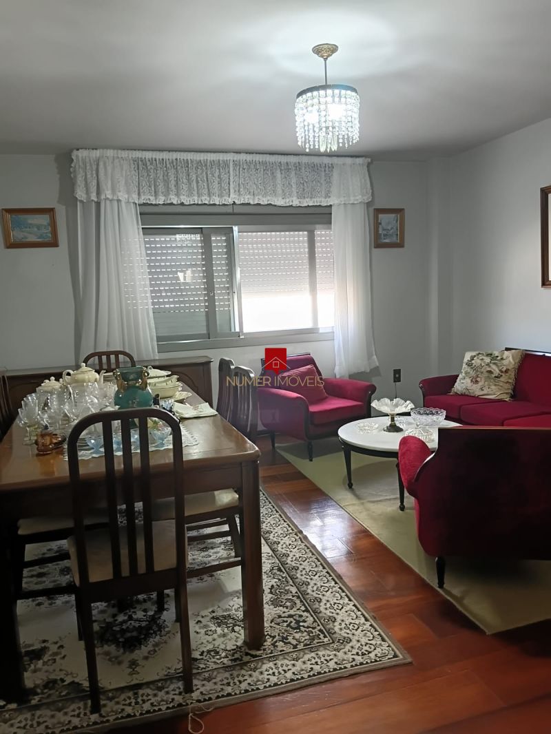APARTAMENTO MOBILIADO COM GARAGEM COBERTA