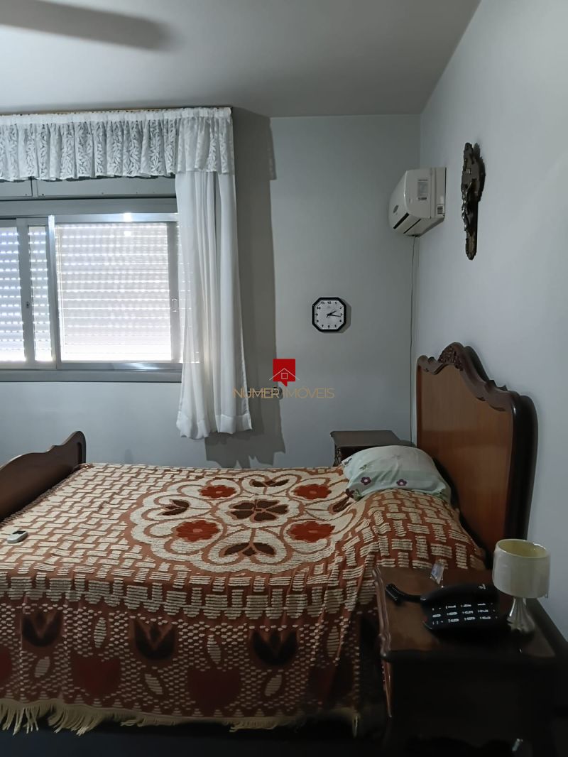 APARTAMENTO MOBILIADO COM GARAGEM COBERTA
