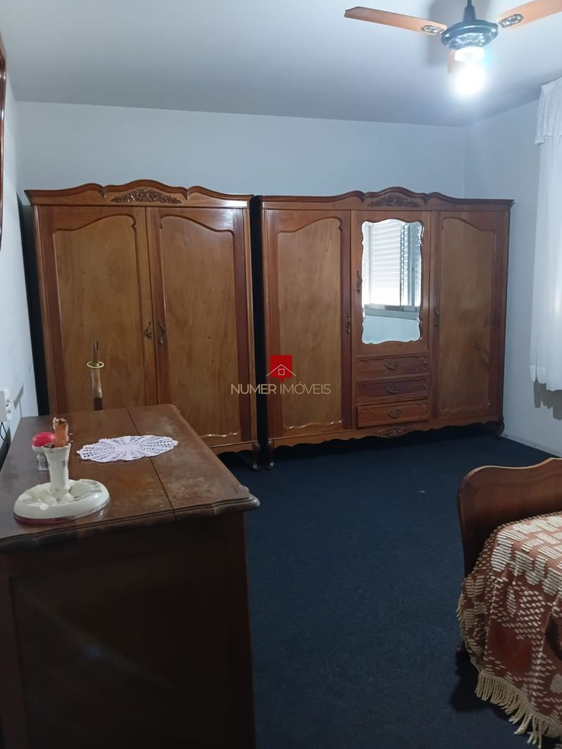 APARTAMENTO MOBILIADO COM GARAGEM COBERTA