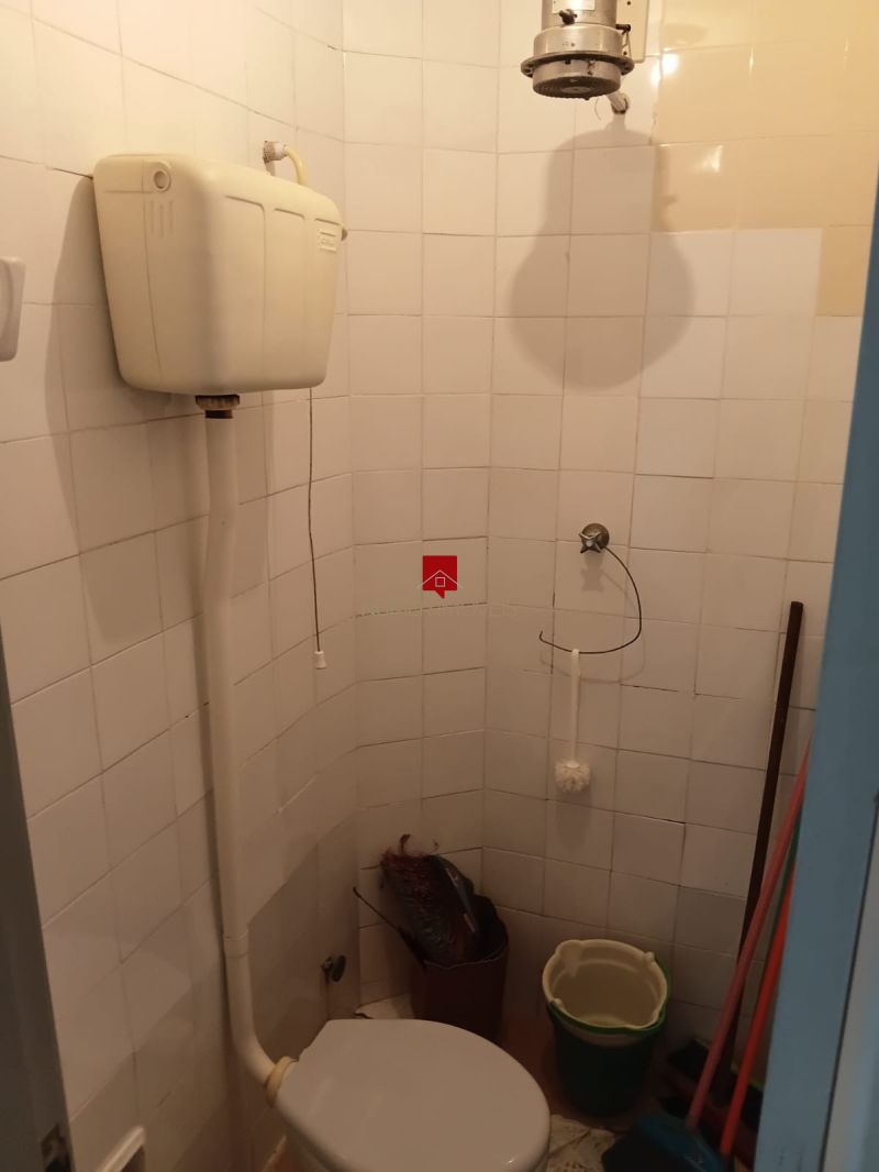 APARTAMENTO MOBILIADO COM GARAGEM COBERTA
