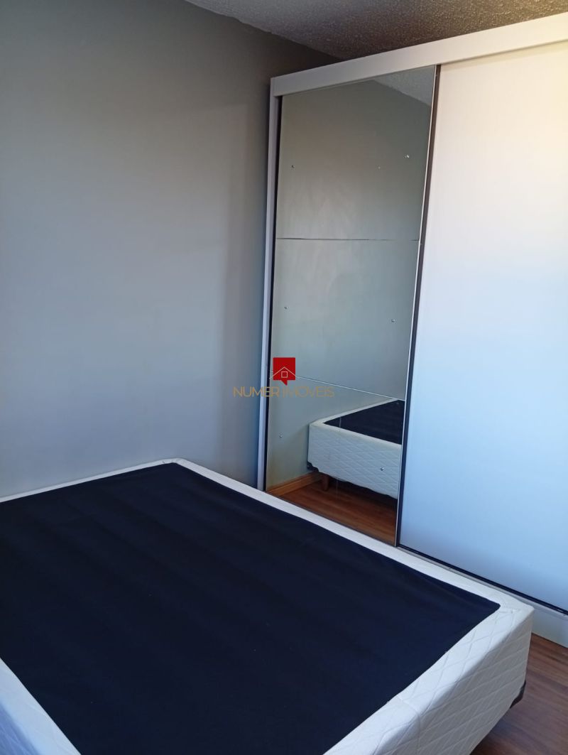 APARTAMENTO SEMIMOBILIADO EM CONDOMINIO COM PISCINA
