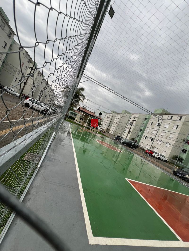 APARTAMENTO SEMIMOBILIADO EM CONDOMINIO COM PISCINA