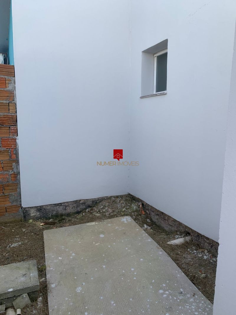 CASA 3Dormitórios no bairro LARANJAL em PELOTAS