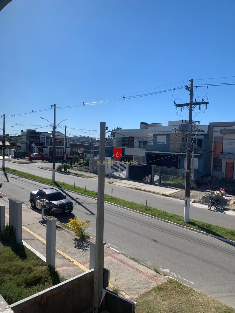 CASA 3Dormitórios no bairro LARANJAL em PELOTAS