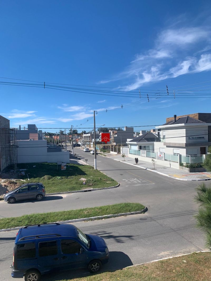 CASA 3Dormitórios no bairro LARANJAL em PELOTAS