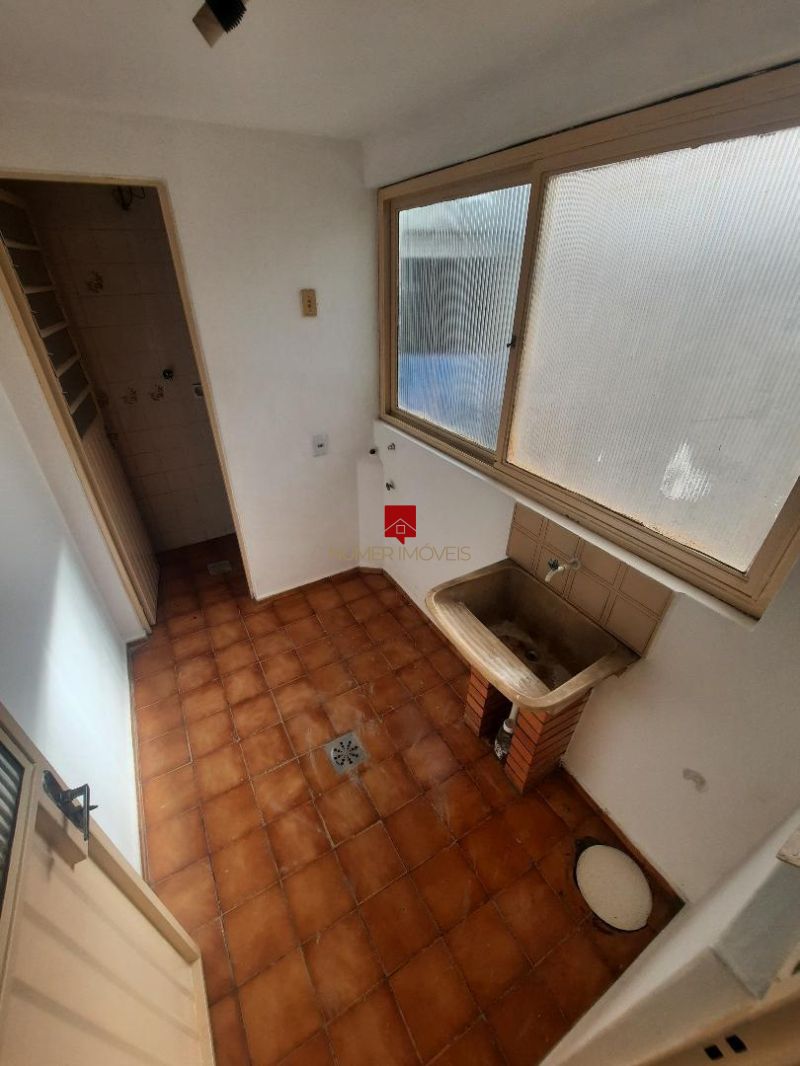 APARTAMENTO 2 DORMITÓRIOS NA DEODORO