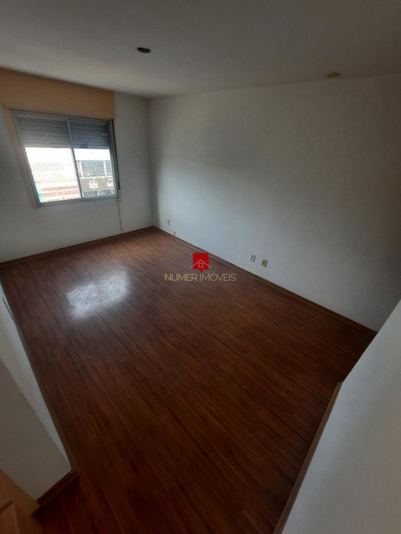APARTAMENTO 2 DORMITÓRIOS NA DEODORO