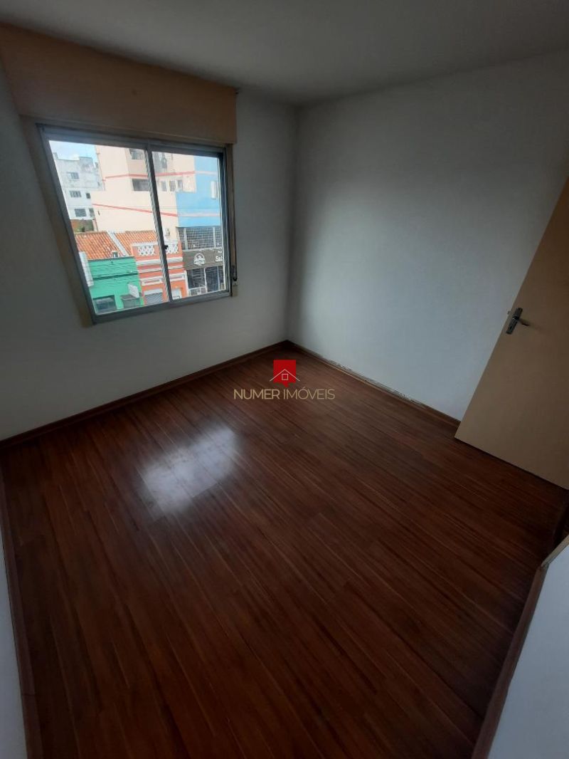 APARTAMENTO 2 DORMITÓRIOS NA DEODORO
