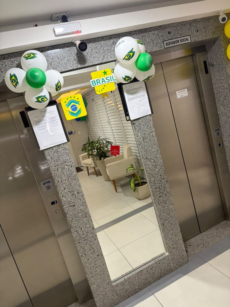 APARTAMENTO COM SACADA E CHURRASQUEIRA  NA AVENIDA DUQUE 