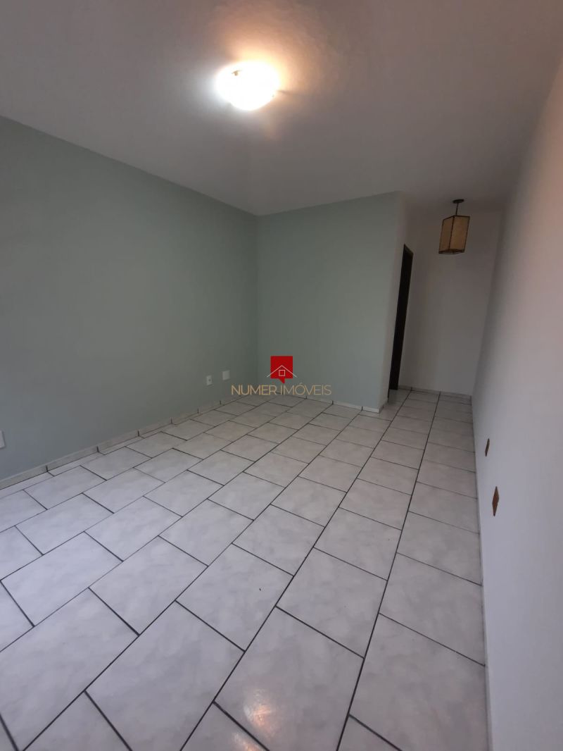 ALUGO SALA COMERCIAL PROXIMO A AV. BENTO GOÇALVES