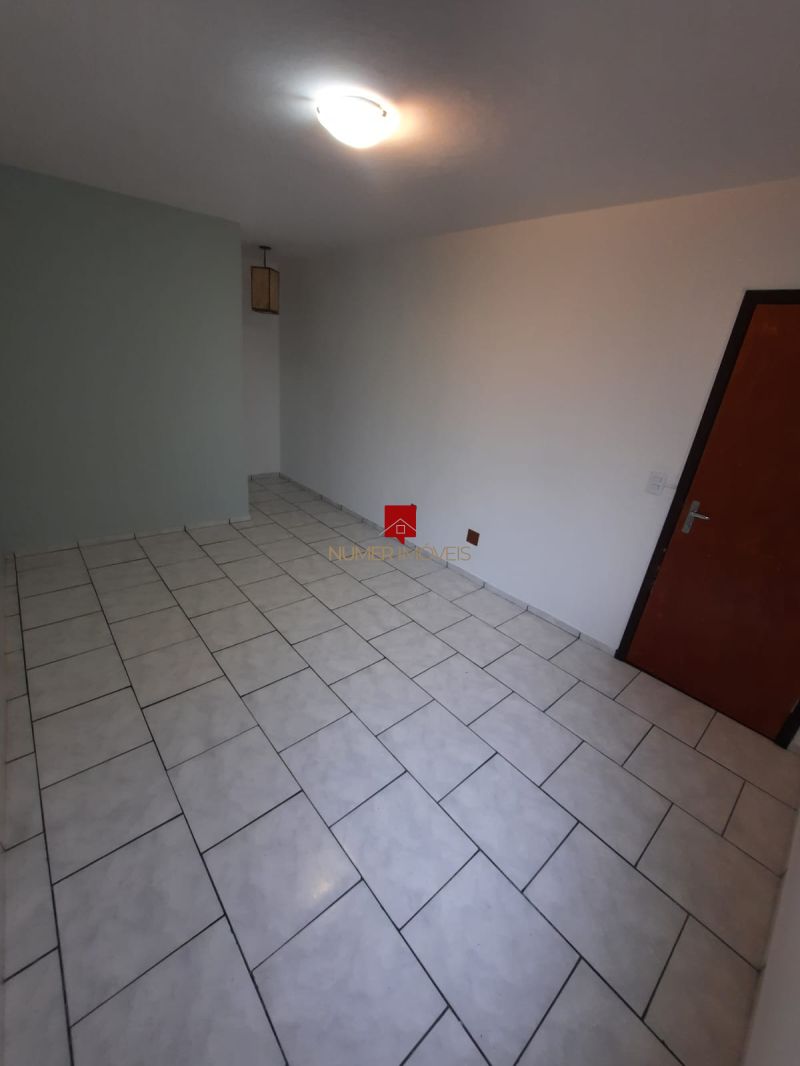 ALUGO SALA COMERCIAL PROXIMO A AV. BENTO GOÇALVES