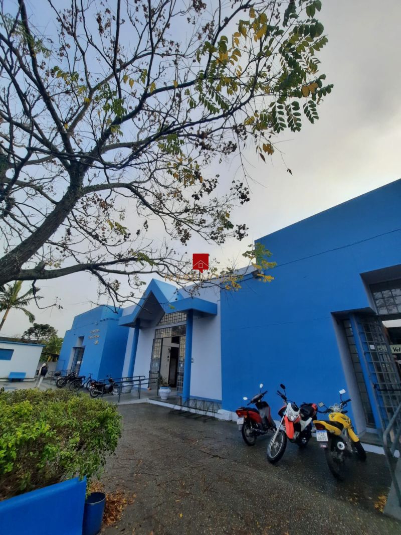SALA COMERCIAL PARA LOCAÇÃO NA AVENIDA DUQUE DE CAXIAS! 