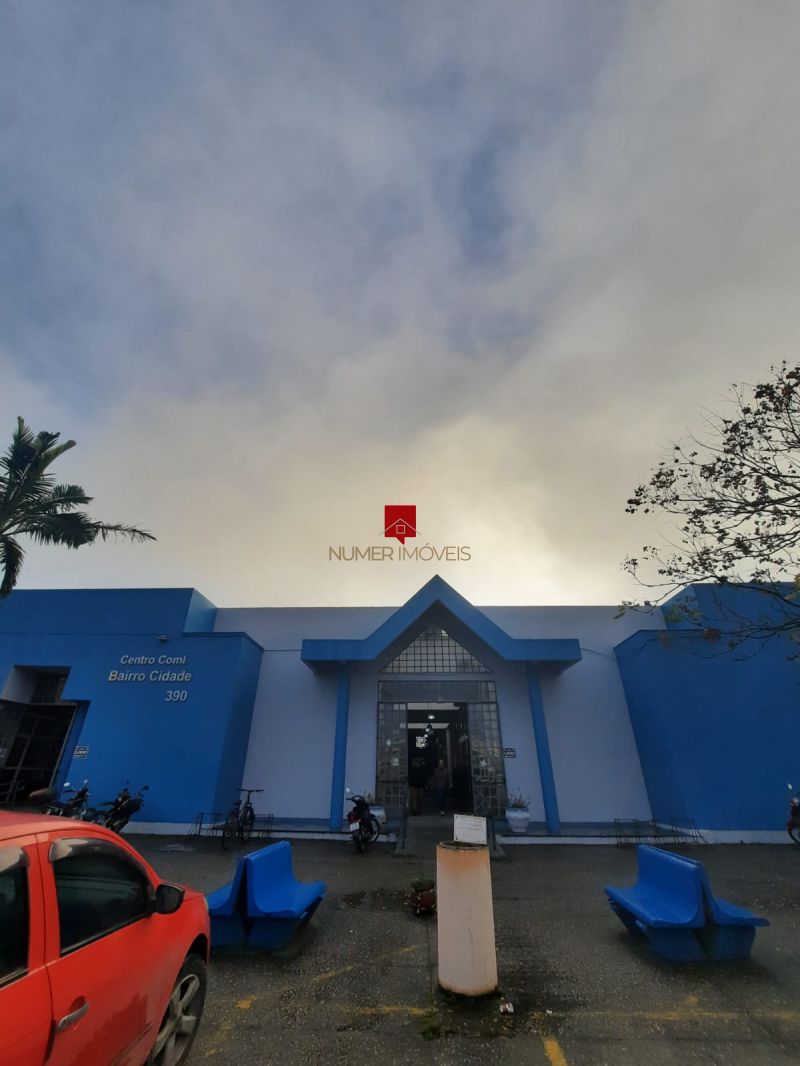 SALA COMERCIAL PARA LOCAÇÃO NA AVENIDA DUQUE DE CAXIAS! 