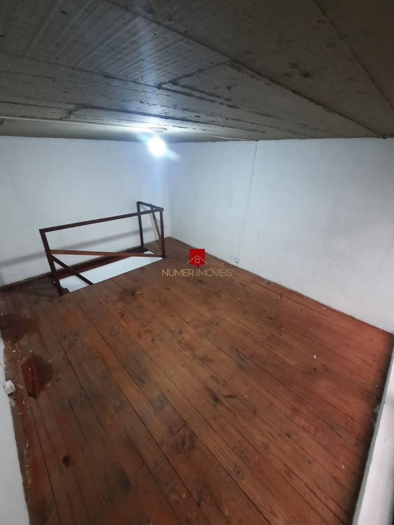 SALA COMERCIAL PARA LOCAÇÃO NA AVENIDA DUQUE DE CAXIAS! 