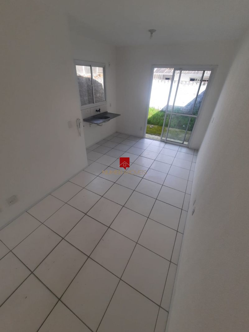 CASA EM CONDOMÍNIO 2DormitÃ³rios no bairro AREAL em PELOTAS