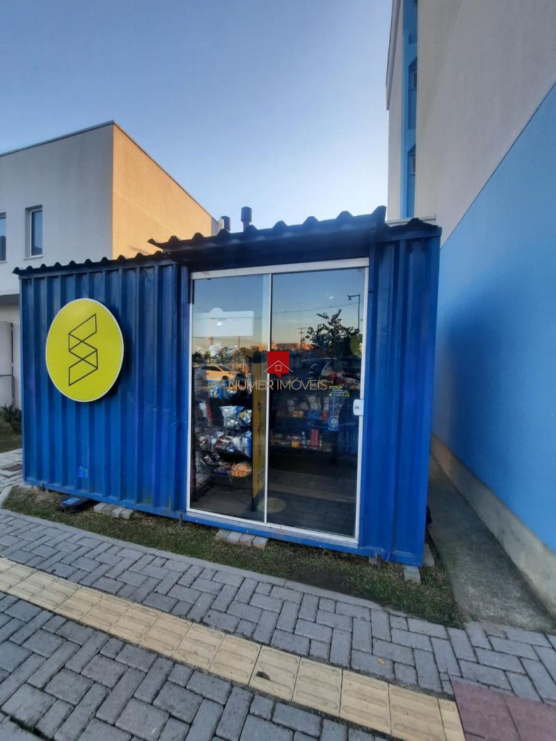 APARTAMENTO SEMIMOBILIADO Á 1 QUADRA DA AV. DUQUE 