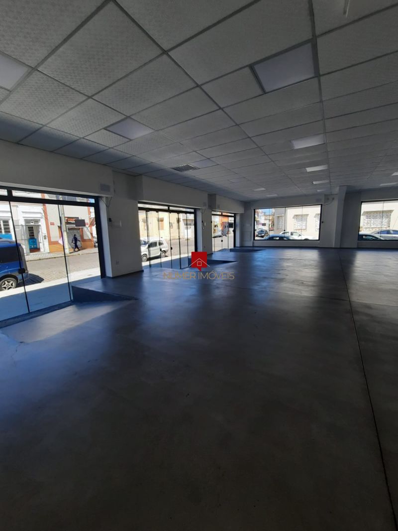 PRÉDIO COMERCIAL no bairro CENTRO em PELOTAS