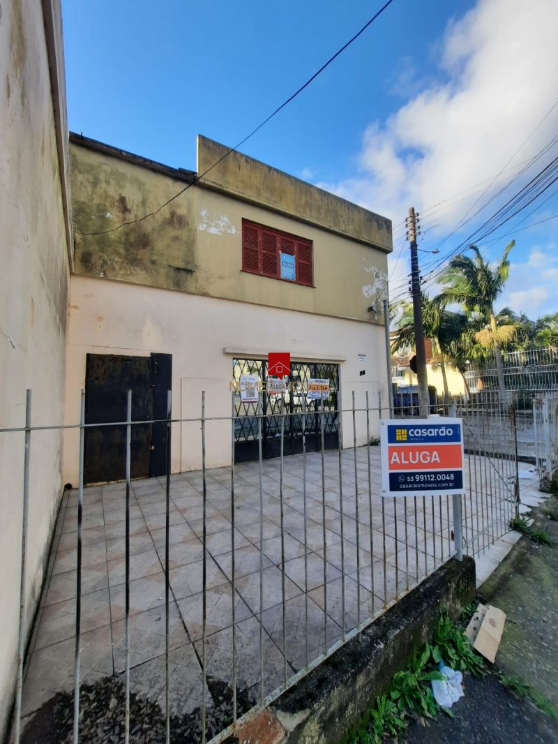 CASA NA DOMINGOS DE ALMEIDA PERTO DA BARONESA