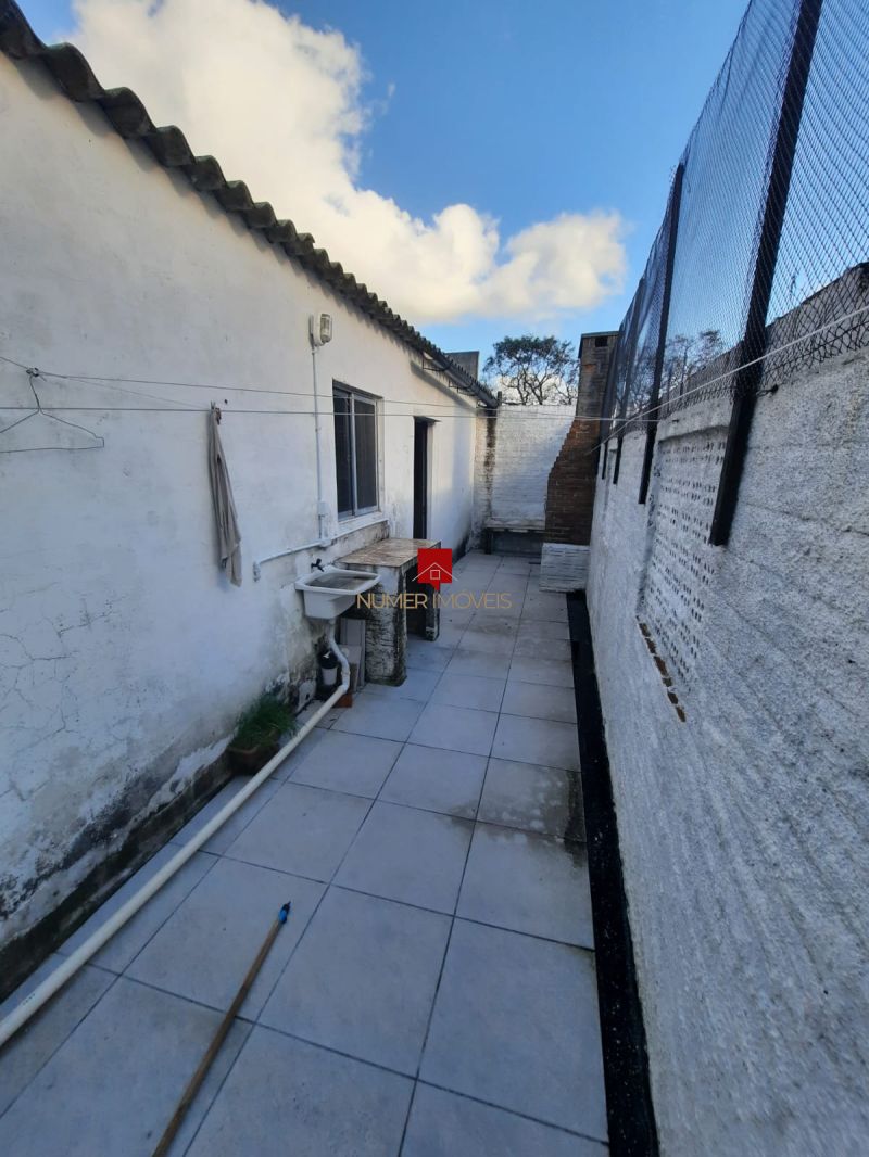 CASA NA DOMINGOS DE ALMEIDA PERTO DA BARONESA
