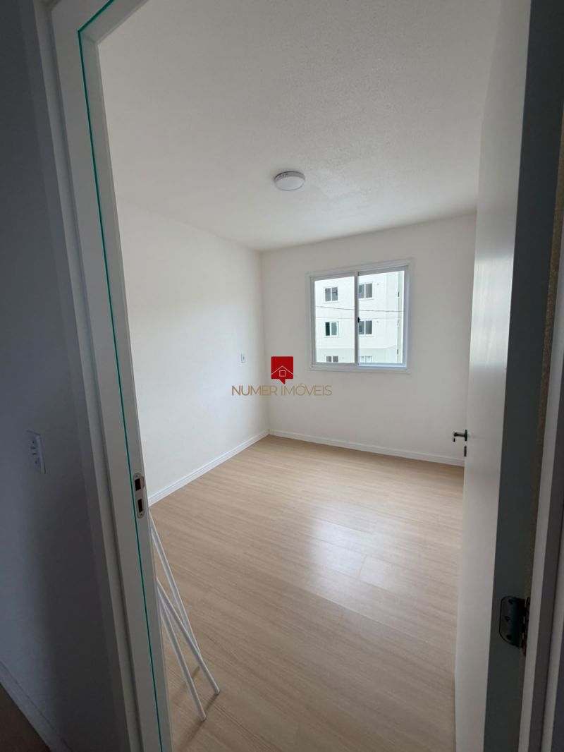 APARTAMENTO SEMIMOBILIADO NO BELLA VITA 