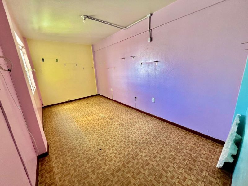 Apto 3 quartos  no bairro CORAL em LAGES