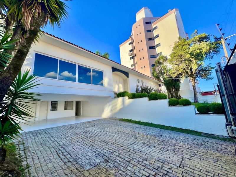 Casa 3 quartos  no bairro CENTRO em LAGES