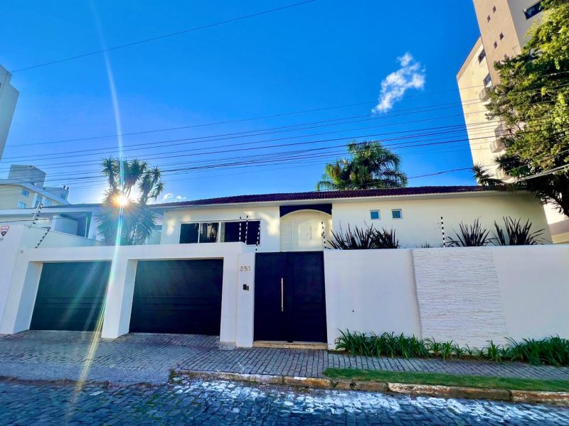 Casa 3 quartos  no bairro CENTRO em LAGES