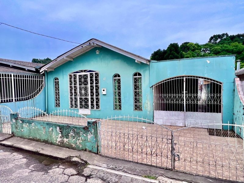Casa 3 quartos  no bairro PETRÓPOLIS em LAGES