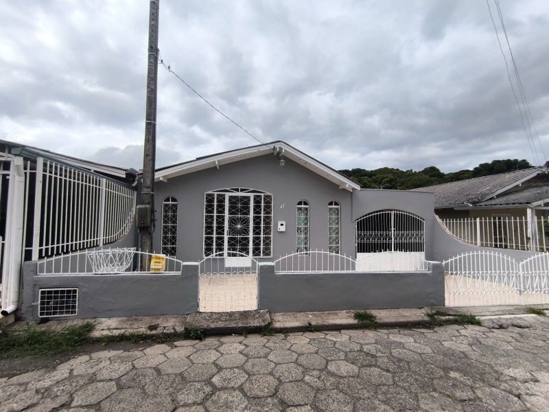 Casa 3 quartos  no bairro PETRÓPOLIS em LAGES