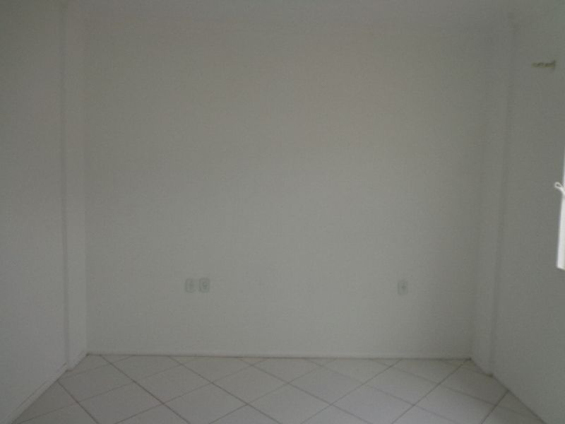 Casa 2 quartos  no bairro CORAL em LAGES