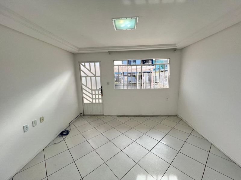 Casa 2 quartos  no bairro CORAL em LAGES