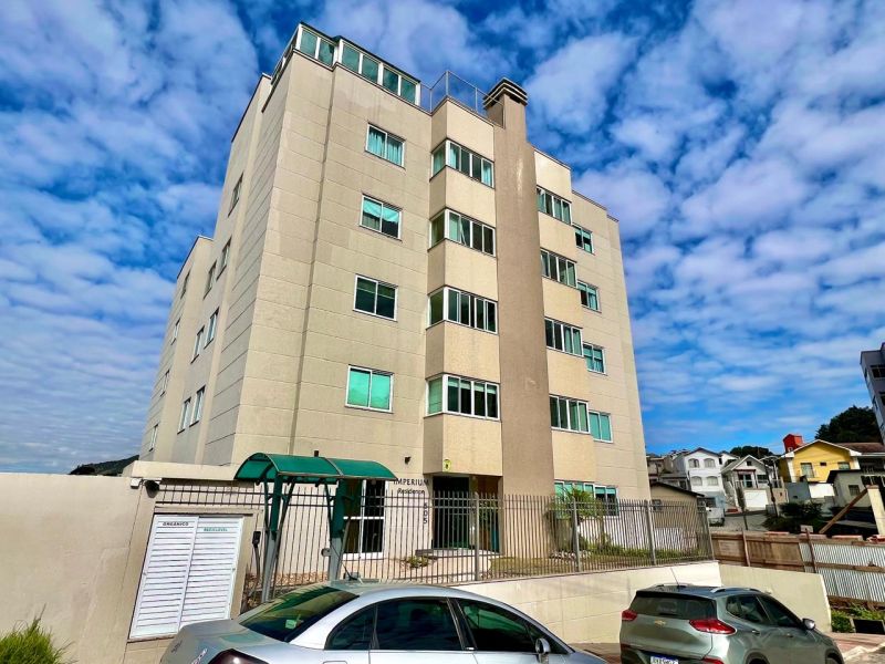 Apto 2 quartos  no bairro CENTRO em LAGES