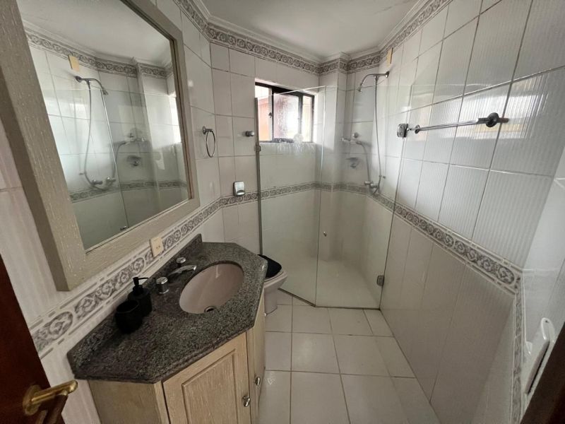 Apto 3 quartos  no bairro CENTRO em LAGES