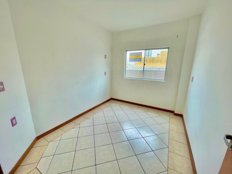 Apto 2 quartos  no bairro CORAL em LAGES