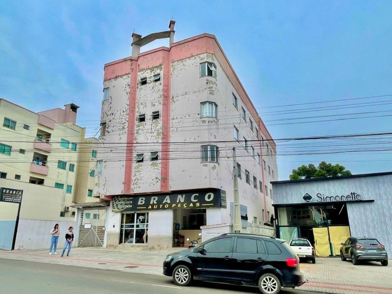 Apto 2 quartos  no bairro CORAL em LAGES