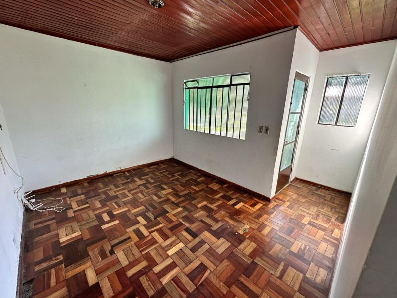 Casa 4 quartos  no bairro MARIA LUIZA em LAGES