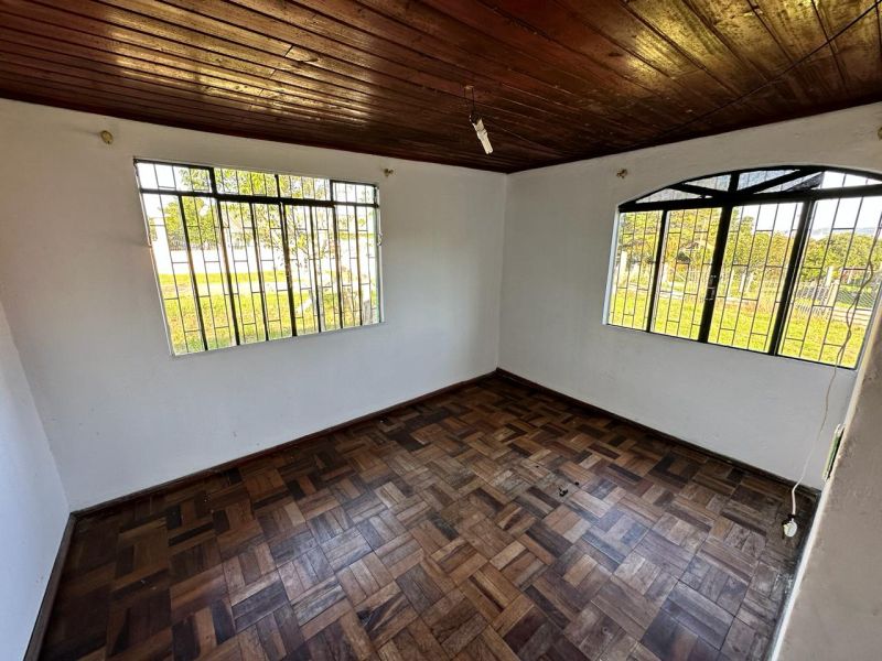 Casa 4 quartos  no bairro MARIA LUIZA em LAGES