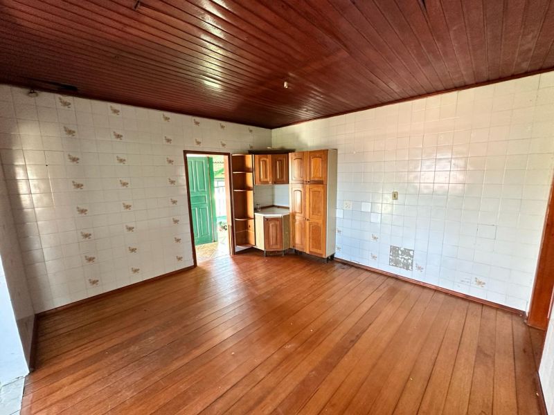 Casa 4 quartos  no bairro MARIA LUIZA em LAGES