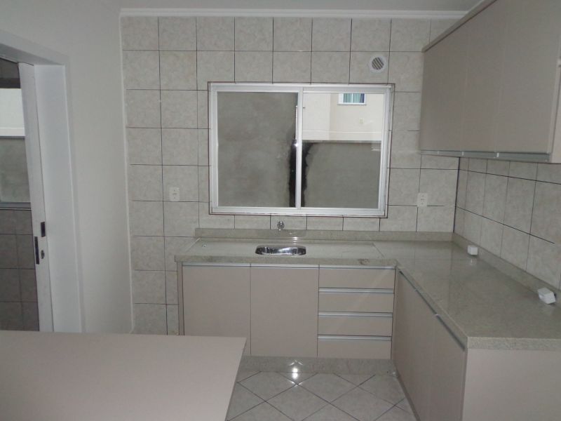 Apto 2 quartos  no bairro CORAL em LAGES