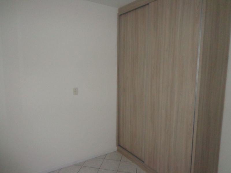 Apto 2 quartos  no bairro CORAL em LAGES