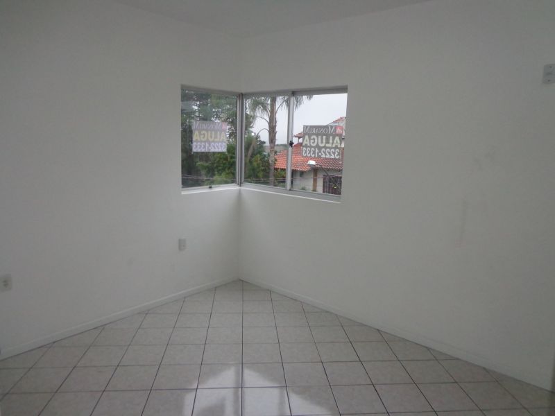 Apto 2 quartos  no bairro CORAL em LAGES