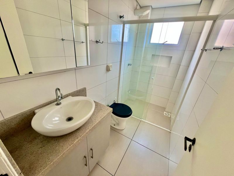 Apto 2 quartos  no bairro CORAL em LAGES