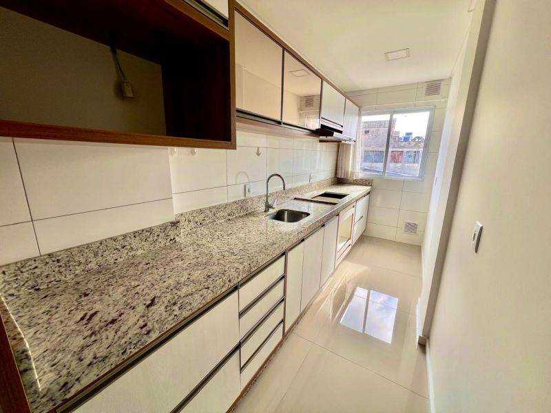 Apto 2 quartos  no bairro CORAL em LAGES