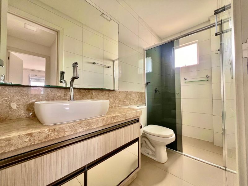 Apto 2 quartos  no bairro CORAL em LAGES